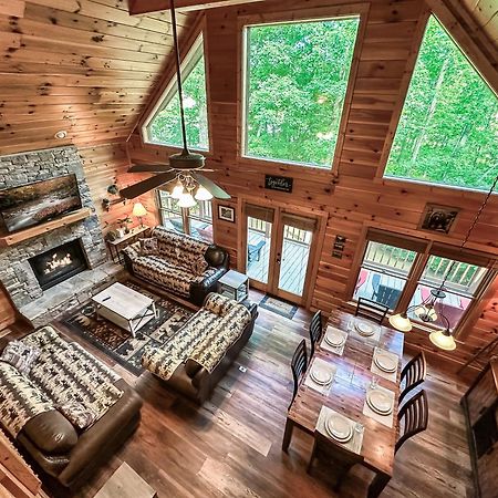 Peaceful Family Cabin With Hot Tub, Game Room, & More! Sevierville Esterno foto