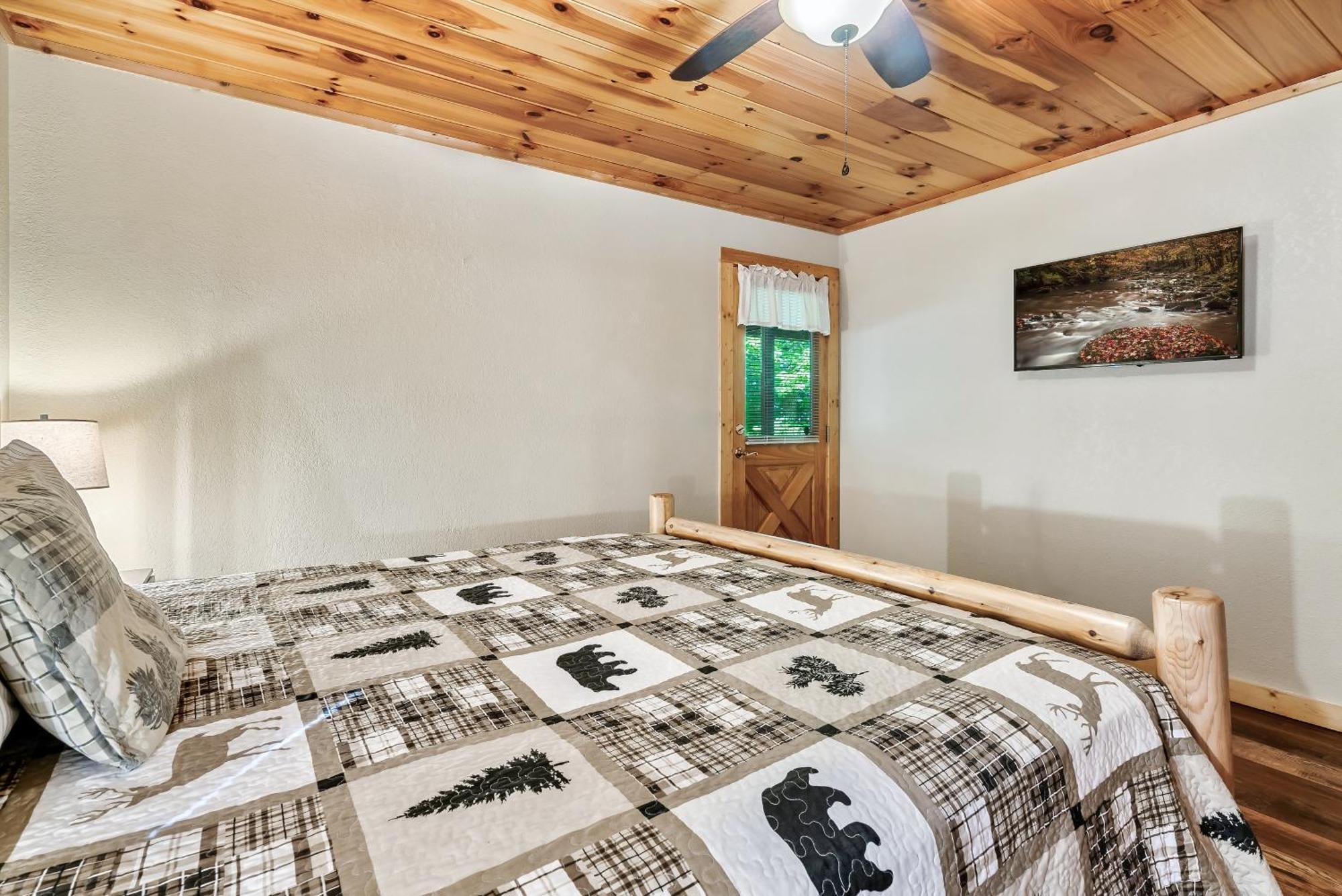 Peaceful Family Cabin With Hot Tub, Game Room, & More! Sevierville Esterno foto
