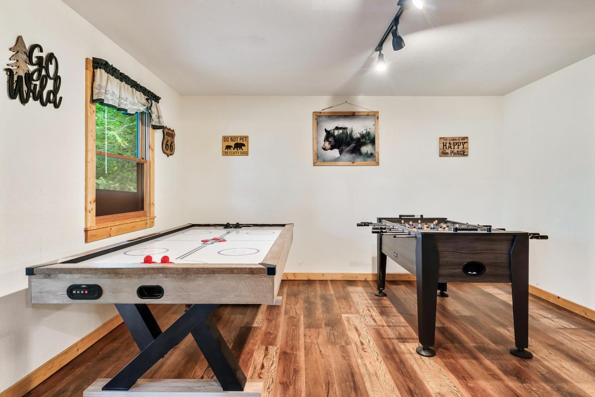 Peaceful Family Cabin With Hot Tub, Game Room, & More! Sevierville Esterno foto